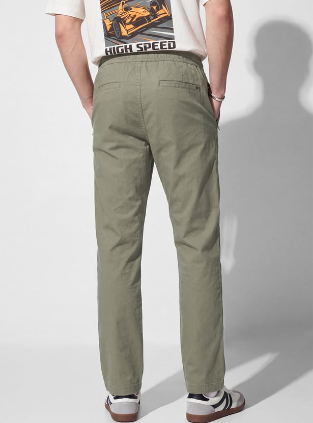 URB_N Men Solid Regular Fit Pants