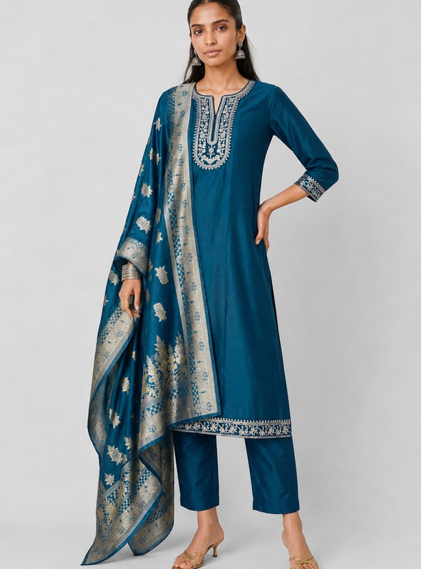Women Embroidered Straight Kurta Set