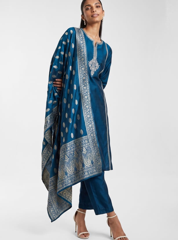 Women Woven Design Straight Kurta Set