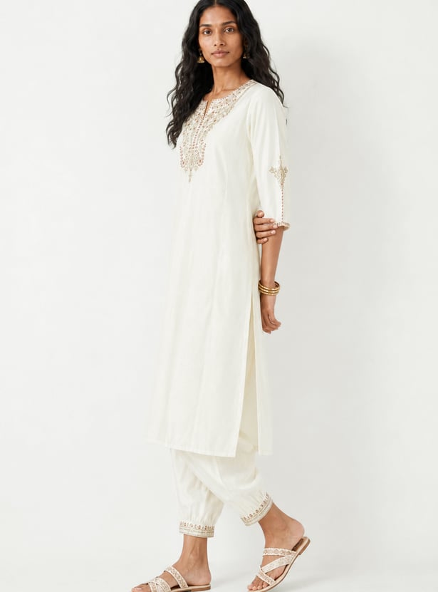 Women Embroidered Kurta Set