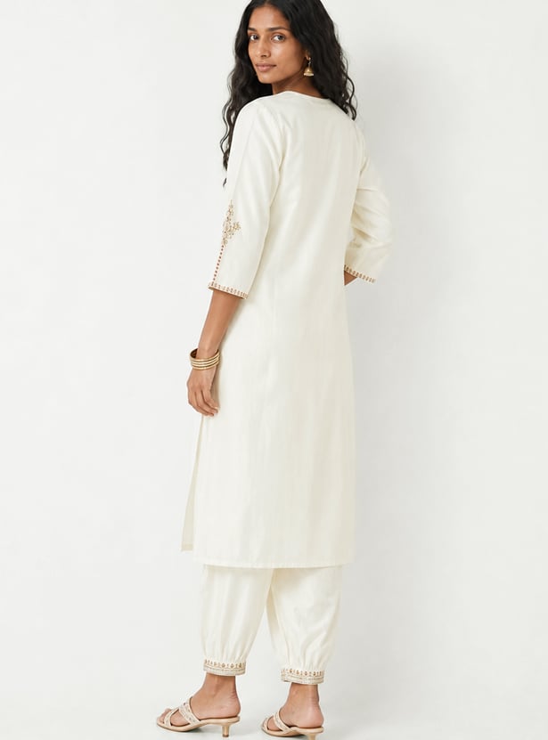 Women Embroidered Kurta Set