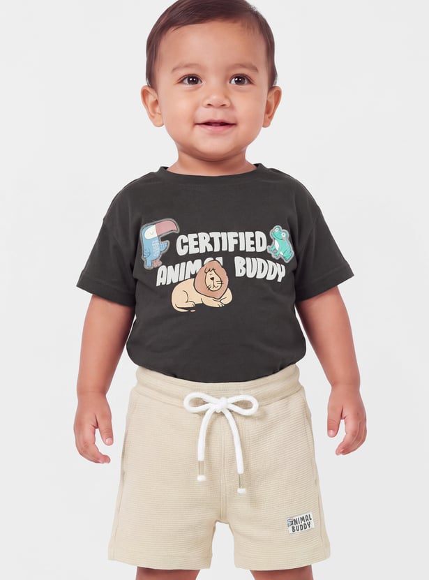 Boys Printed T-shirt with Shorts