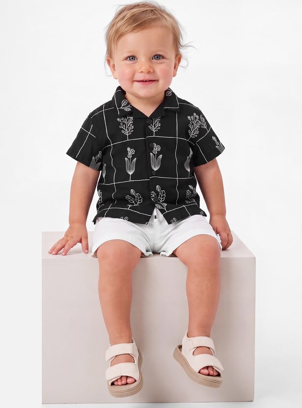 Boys Striped and Giraffe Embroidered Dungaree Set