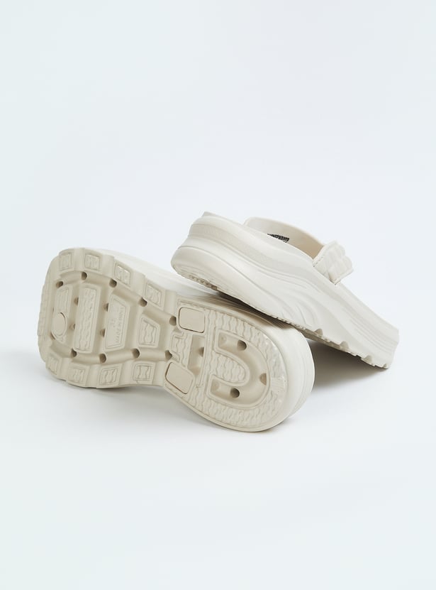 Women Textured Flip-Flops