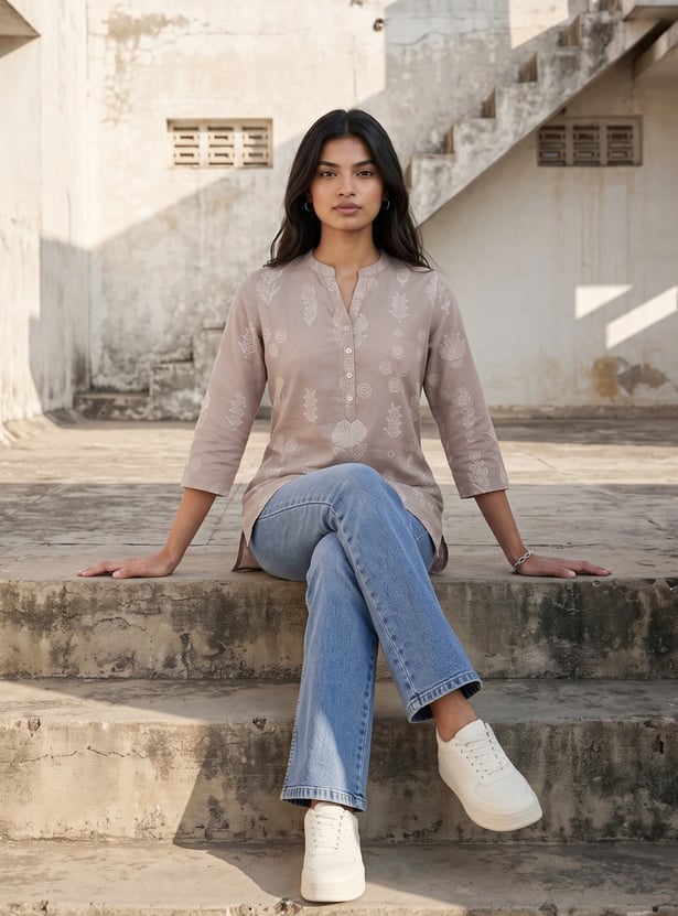 Women Embroidered Straight Kurti