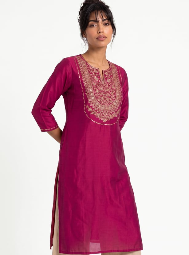 Women Embroidered Straight Kurta