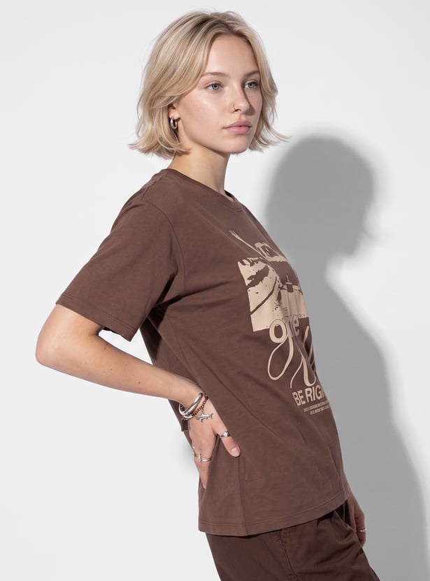 URB_N Women Graphic T-shirt