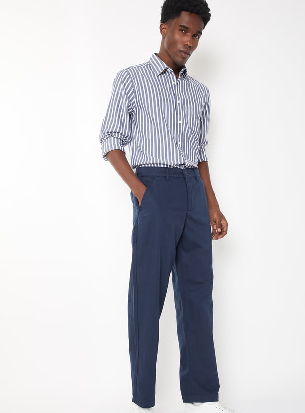 Men Solid Regular Fit Trousers