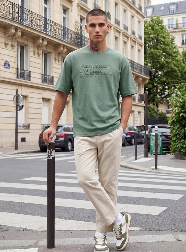 URB_N Men Oversized Embossed Print T-shirt