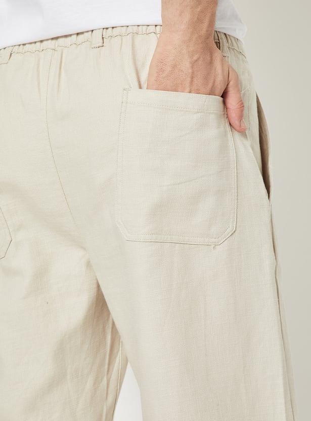 Men Solid Regular Fit Trousers