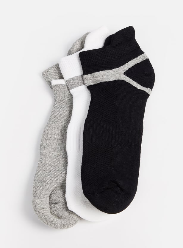 Men Printed Ankle Length Socks - Pack of 3