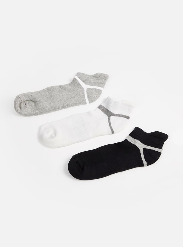 Men Printed Ankle Length Socks - Pack of 3