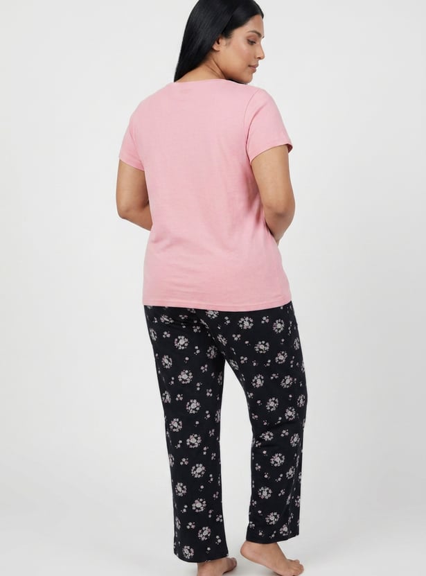 Women Printed Pyjama Set