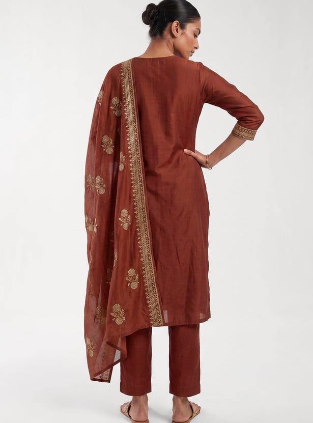 Women Embroidered Straight Kurta Set
