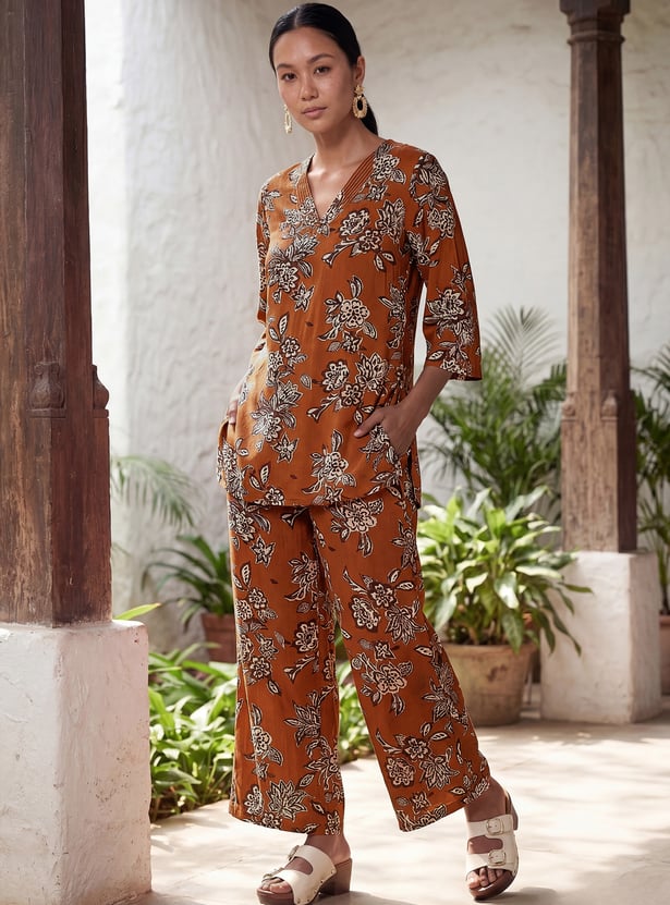 Women Floral Print Straight Kurti Set