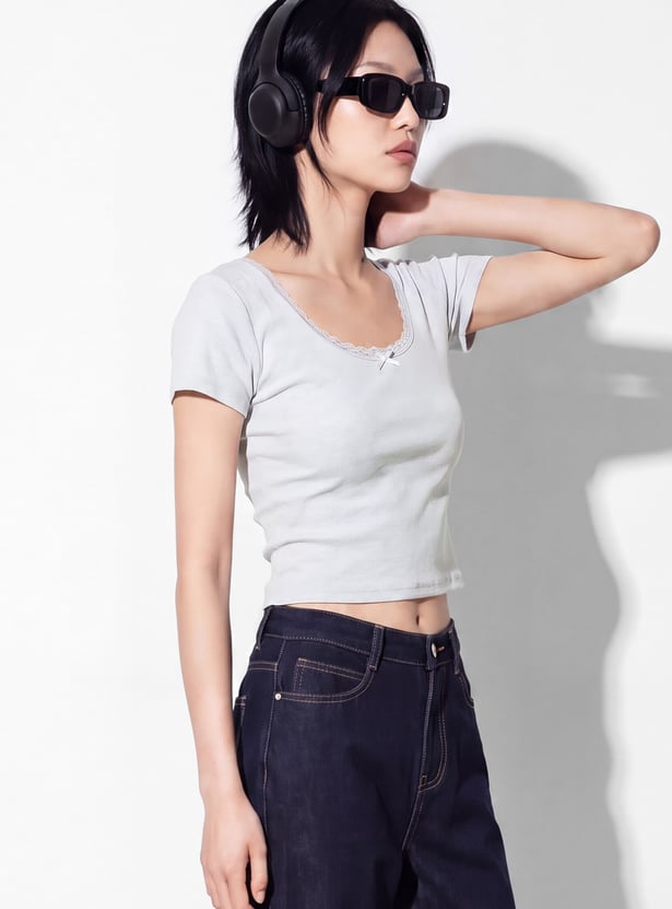 URB_N Women Lace Trimmed Crop Top