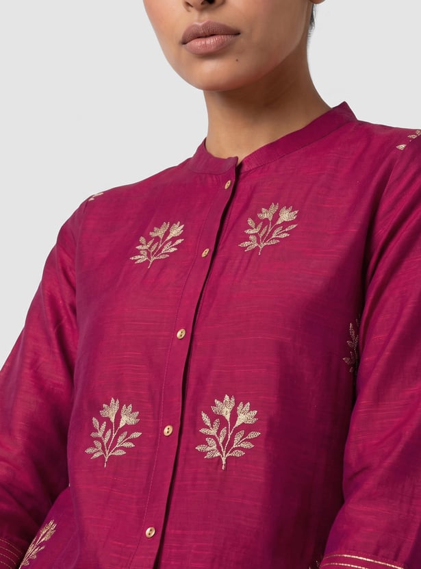 Women Embroidered Straight Kurta