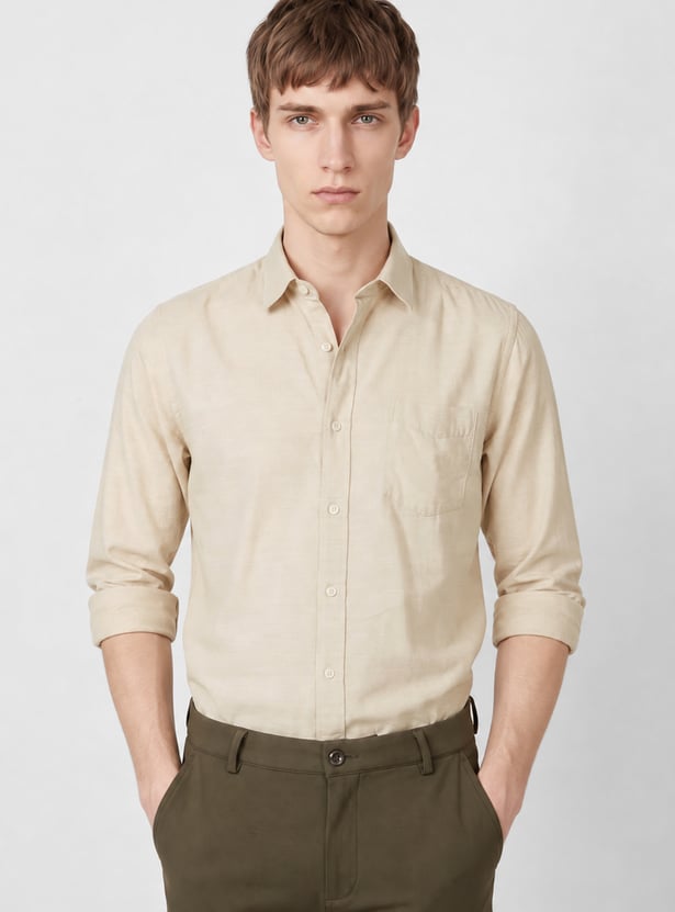Men Solid Slim Fit Shirt