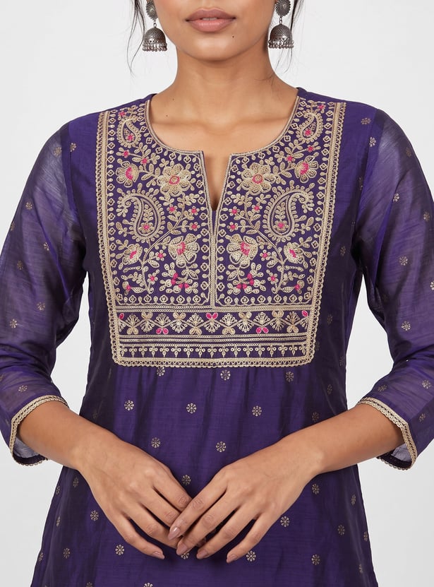 Women Embroidered Kurta Set