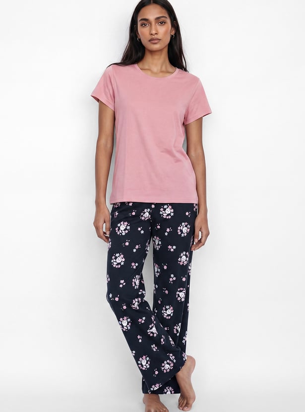 Women Printed Pyjama Set