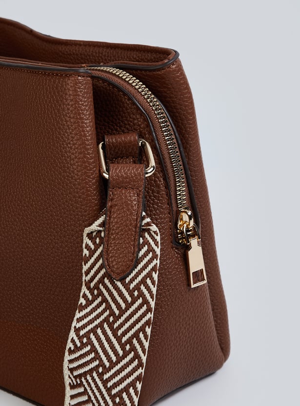 Women Textured Shoulder Bag
