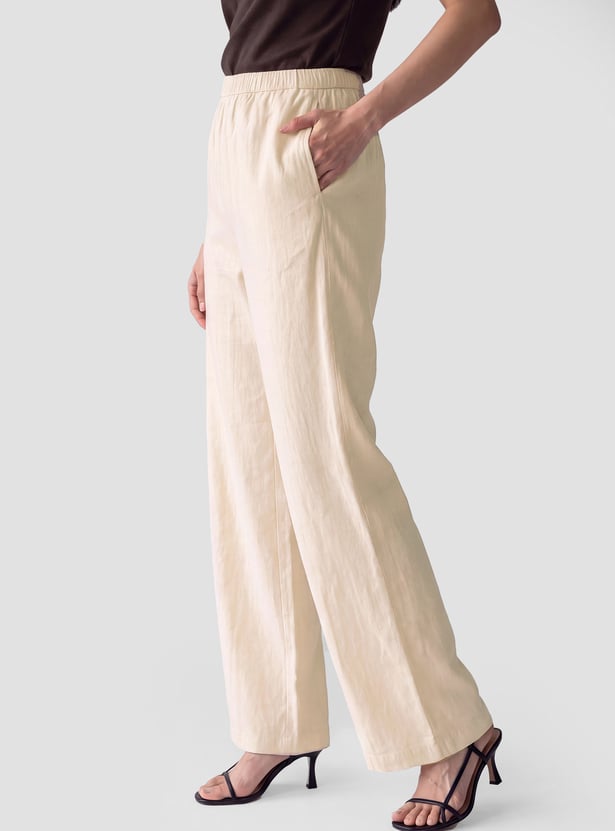 Women Solid Pull-on Pants