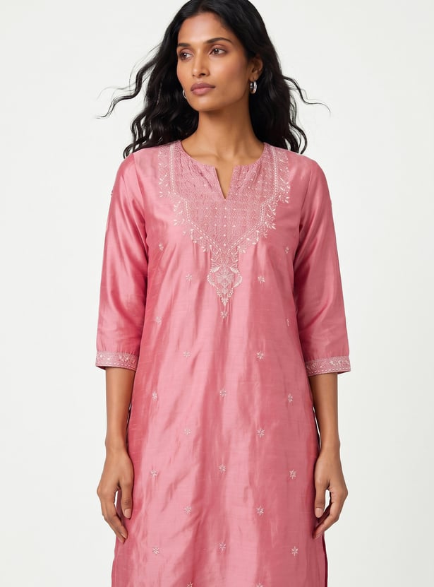 Women Embroidered Straight Kurta