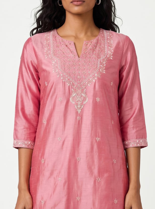 Women Embroidered Straight Kurta