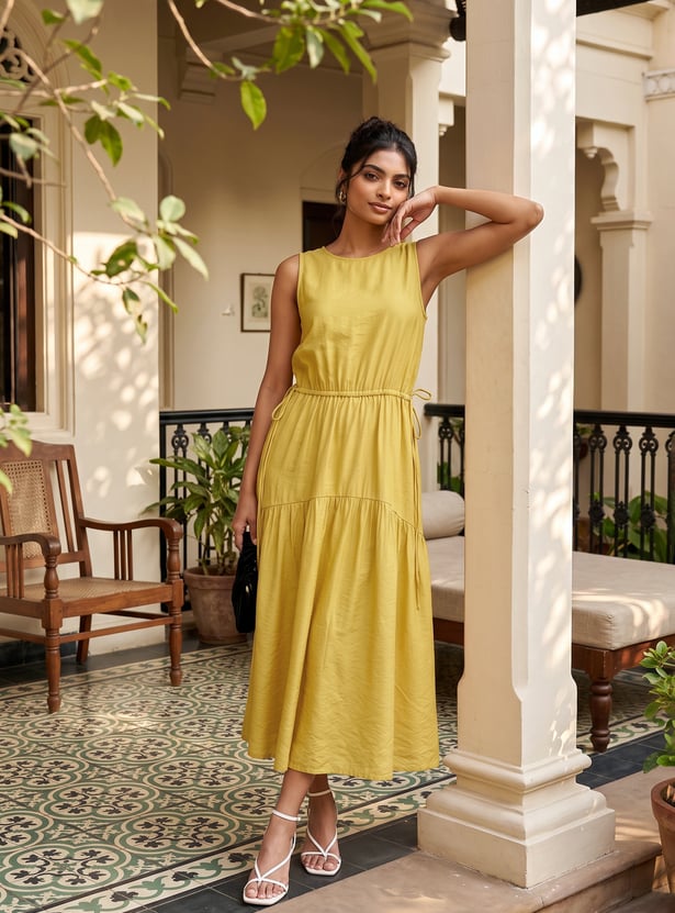 Women Solid Midi Dress