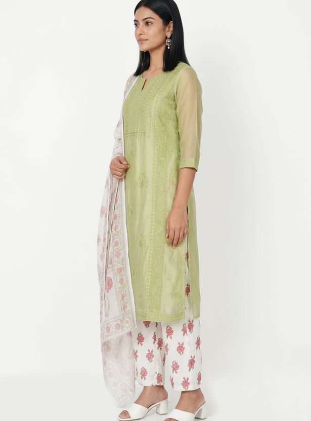 Women Embroidered Straight Kurta Set