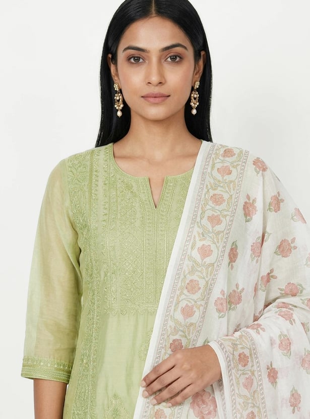 Women Embroidered Straight Kurta Set