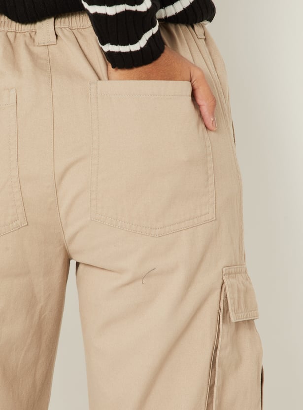 Women Solid Cargo Jeans