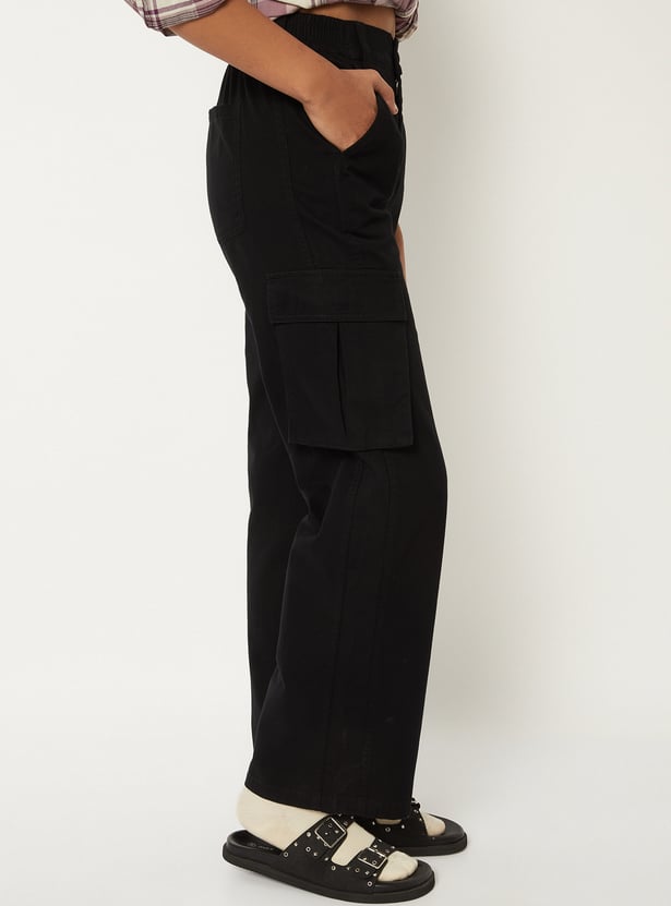 Women Solid Cargo Jeans