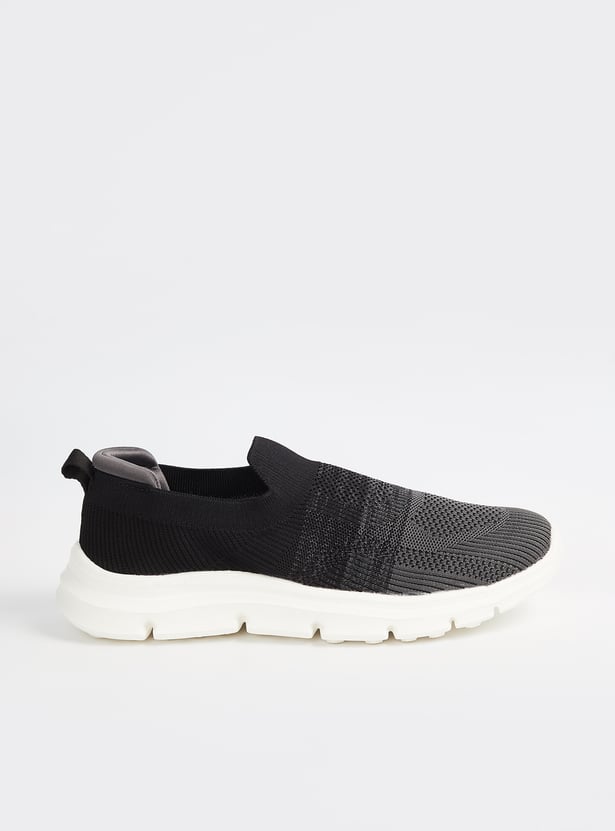 Men Basic Slip-On Sports Shoes