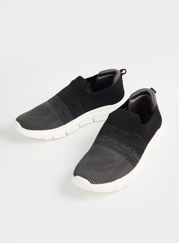 Men Basic Slip-On Sports Shoes