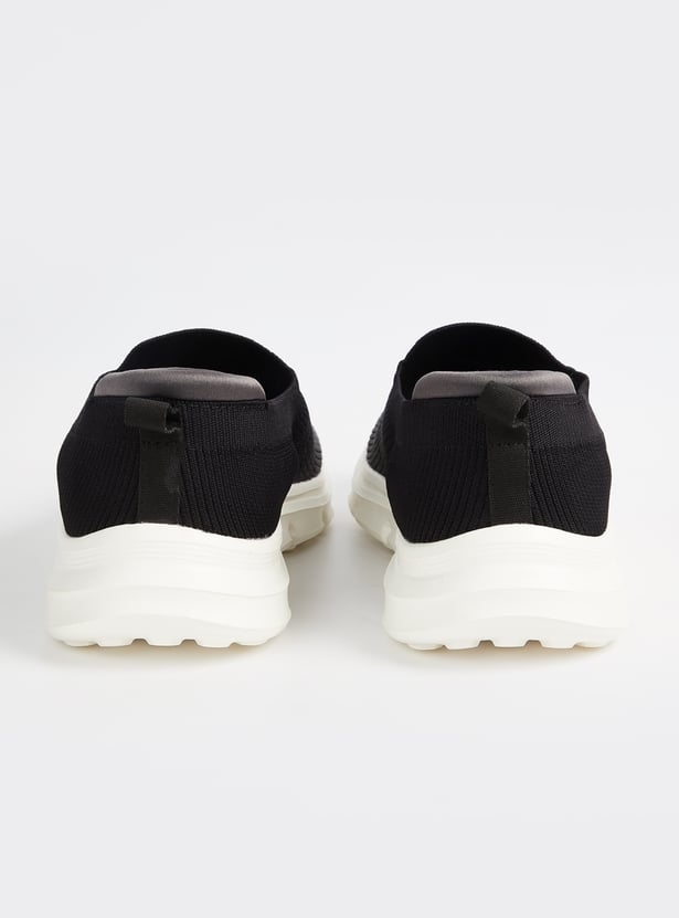 Men Basic Slip-On Sports Shoes