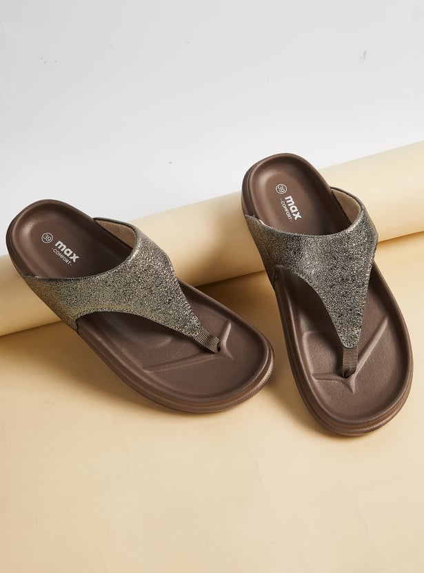 Women Textured T-strap Sandals