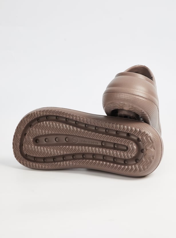 Women Solid Sliders