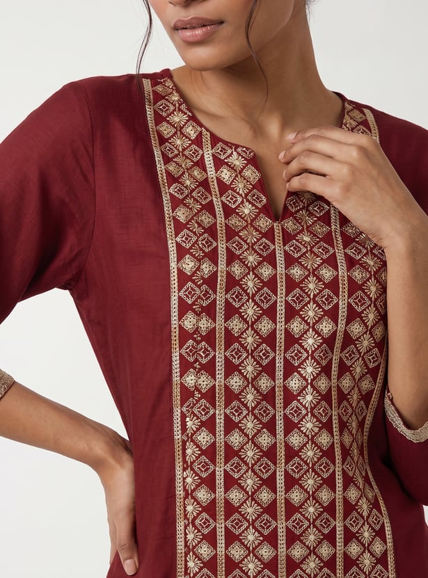 Women Embroidered Straight Kurta