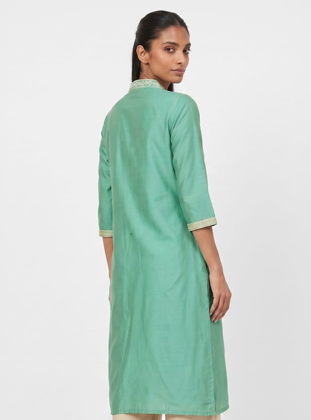 Women Embroidered Straight Kurta