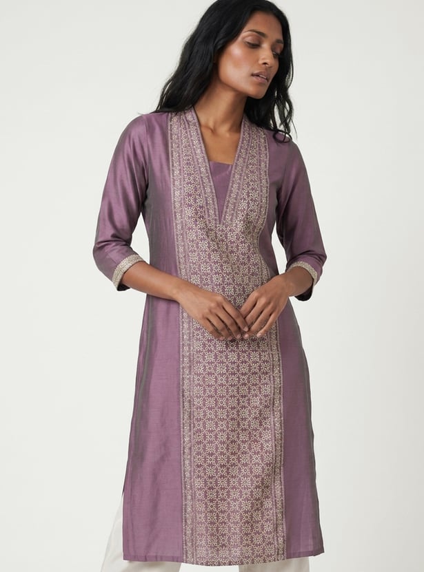 Women Embroidered Straight Kurta