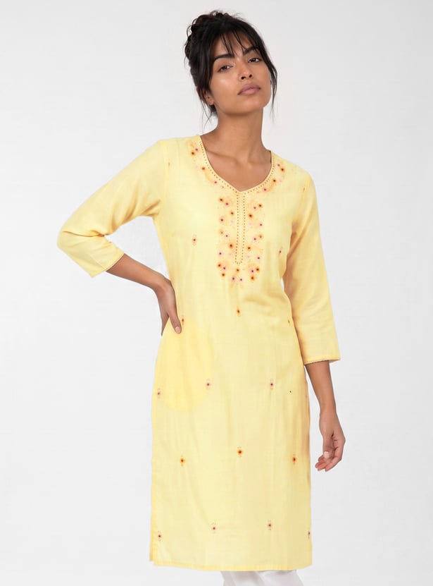 Women Embroidered Straight Kurta
