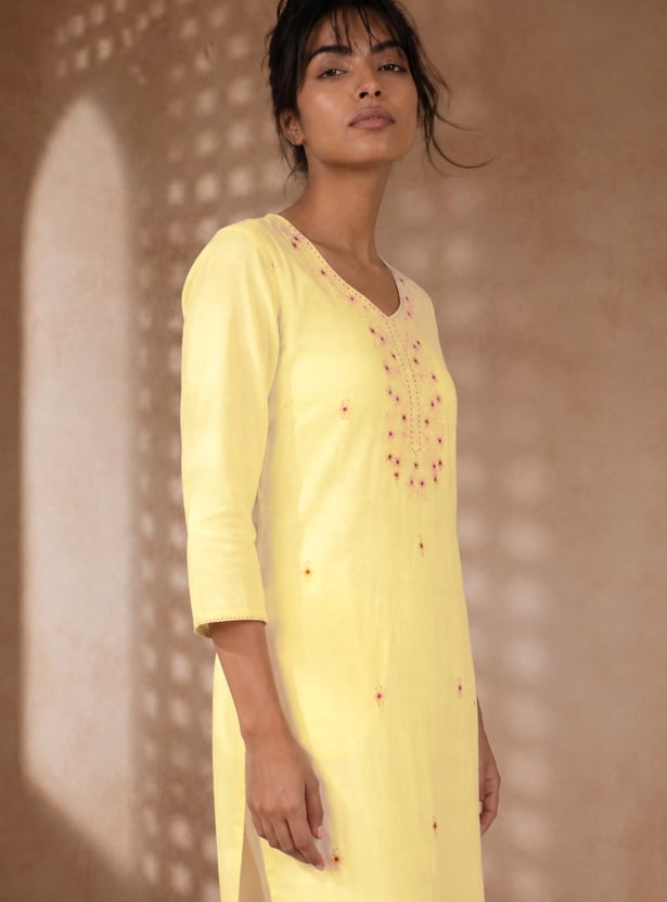 Women Embroidered Straight Kurta