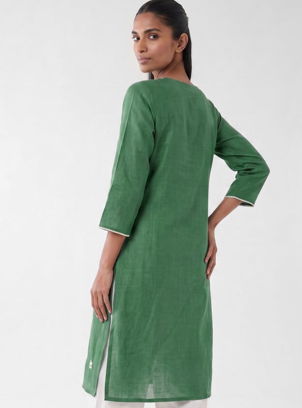 Women Embroidered Straight Kurta