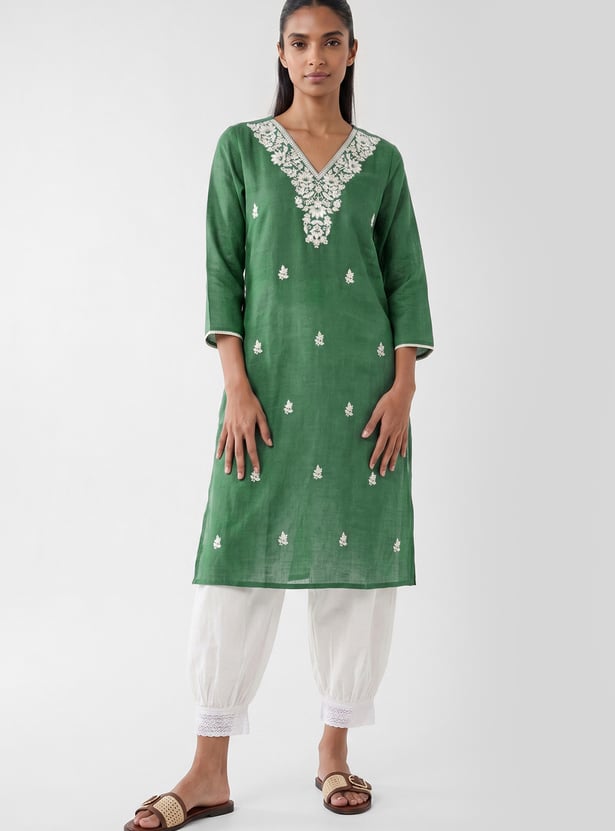 Women Embroidered Straight Kurta