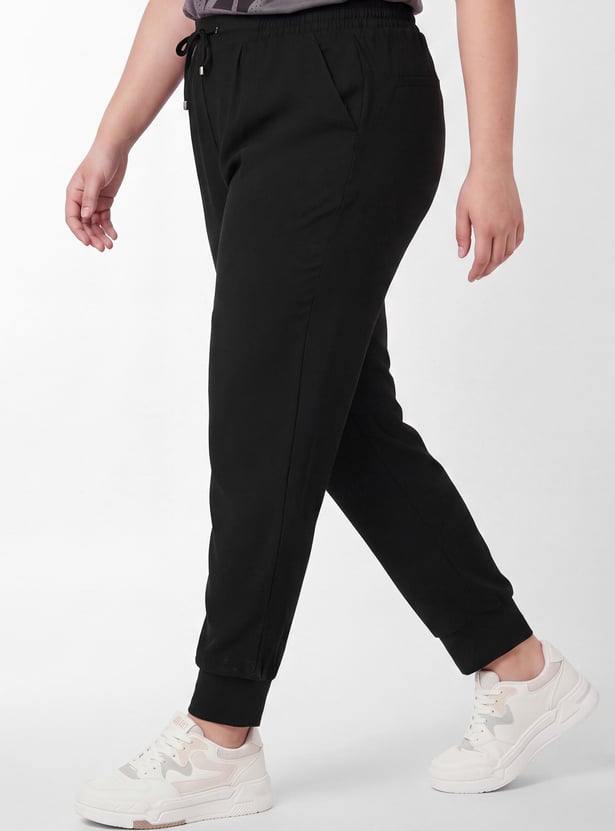 Women Solid Trousers