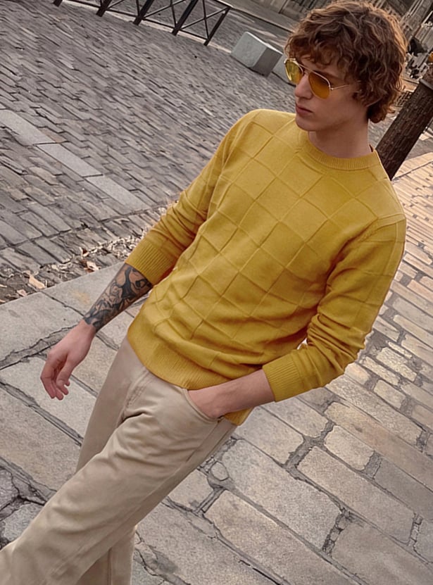 URB_N Men Textured Sweater