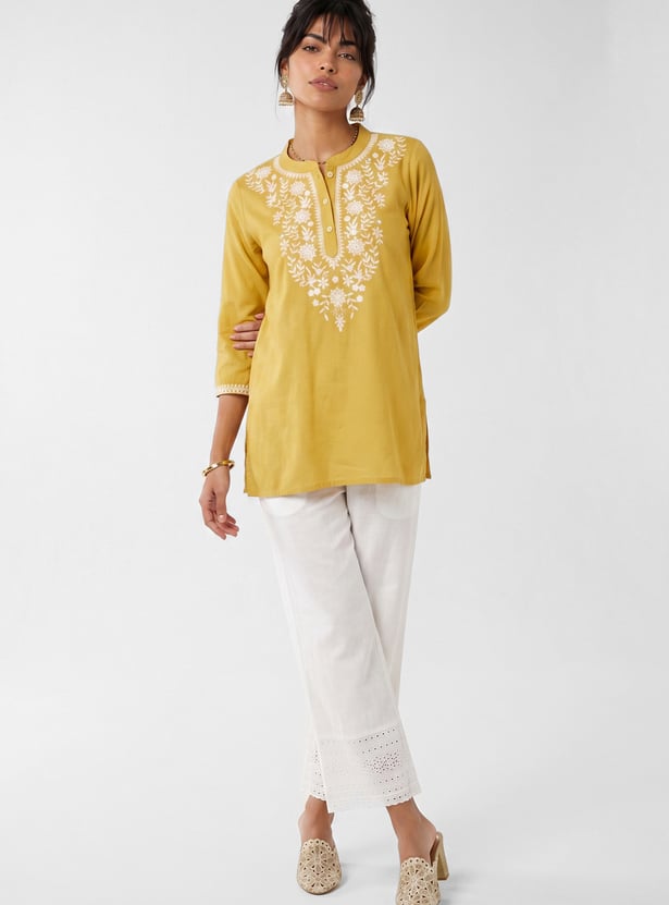 Women Embroidered Straight Kurti