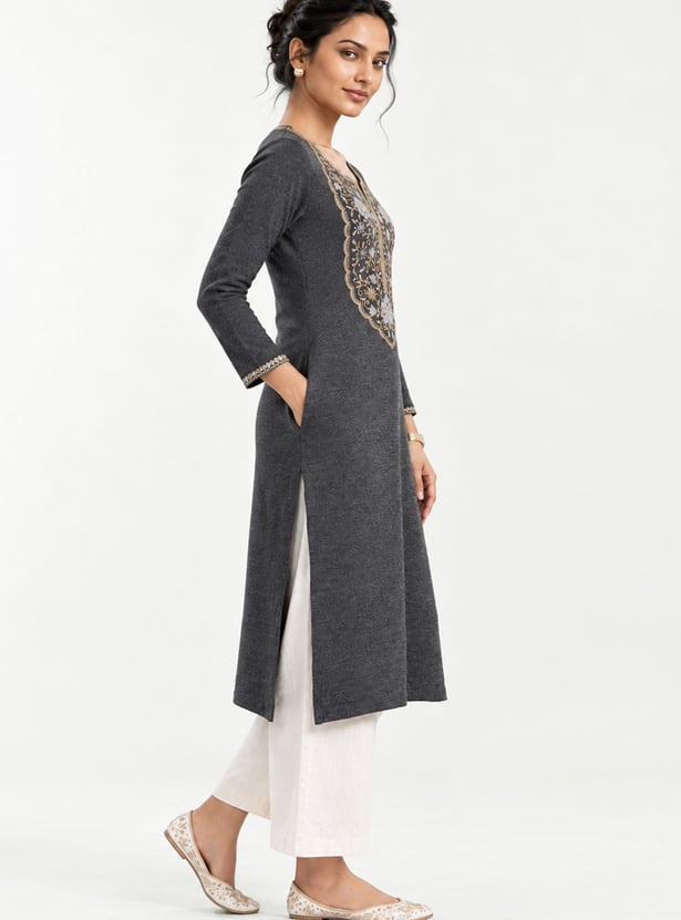 Women Embroidered Straight Winter Kurta