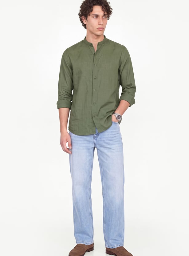 Men Solid Regular Fit Shirt